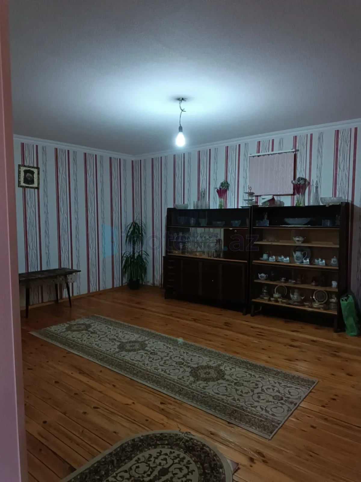 Satılır 6 otaqlı həyət evi 395 m²