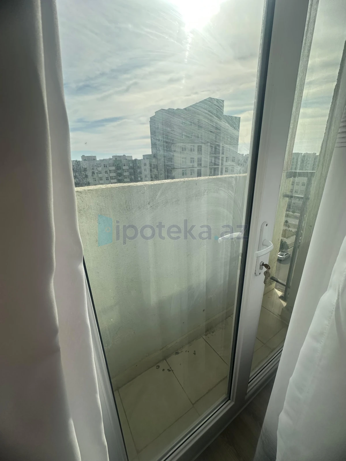 Satılır 3 otaqlı yeni tikili 85 m²