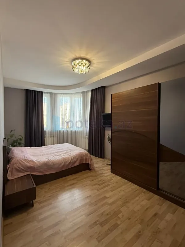 Satılır 3 otaqlı yeni tikili 92 m²