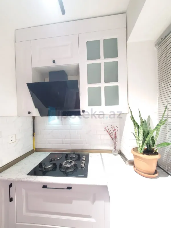 Satılır 3 otaqlı köhnə tikili 70 m²