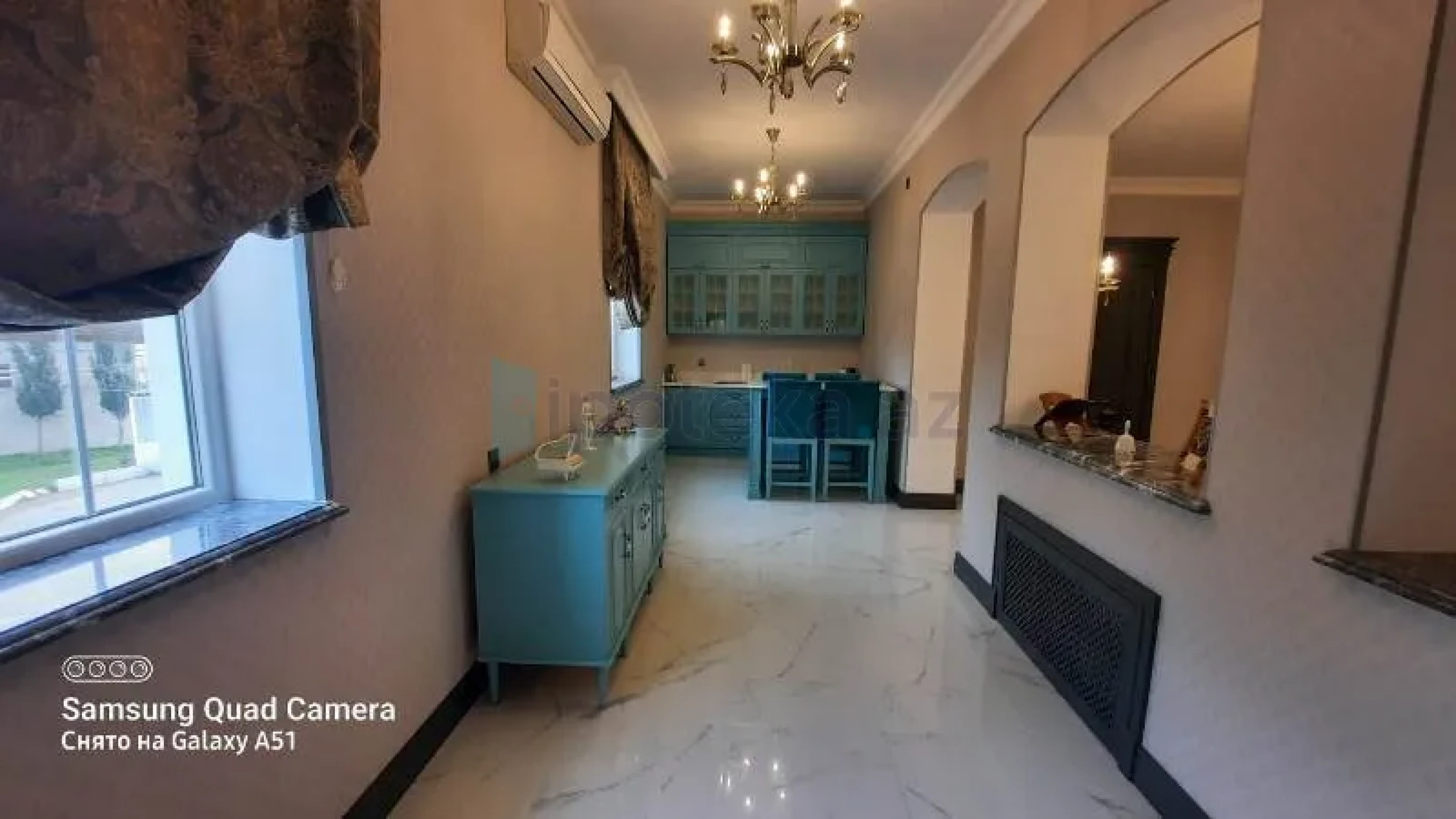 Satılır 7 otaqlı mənzil 500 m²