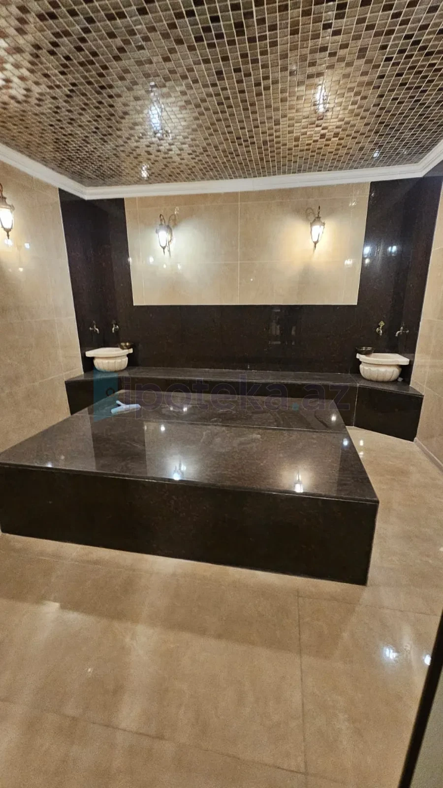 Satılır 7 otaqlı mənzil 500 m²