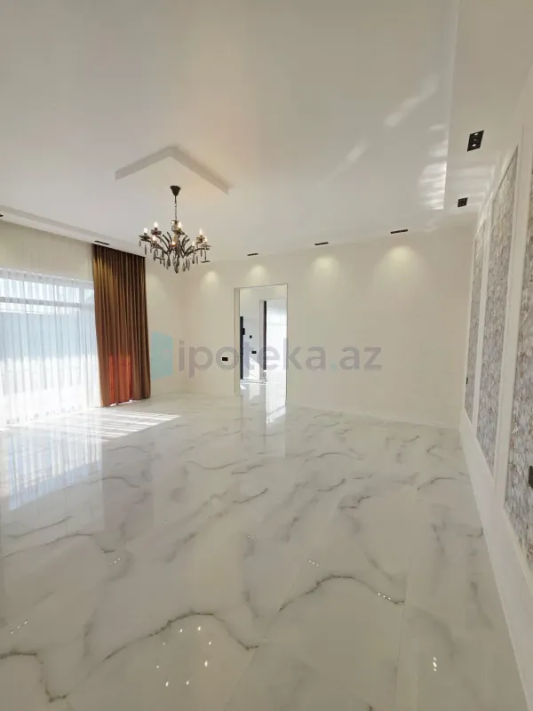 Satılır 4 otaqlı mənzil 160 m²