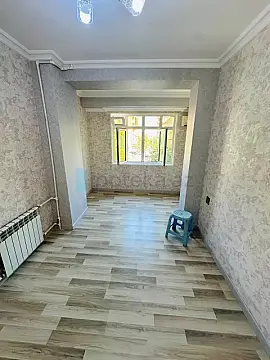 Satılır 3 otaqlı köhnə tikili 45 m²