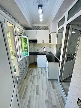Satılır 3 otaqlı köhnə tikili 45 m²