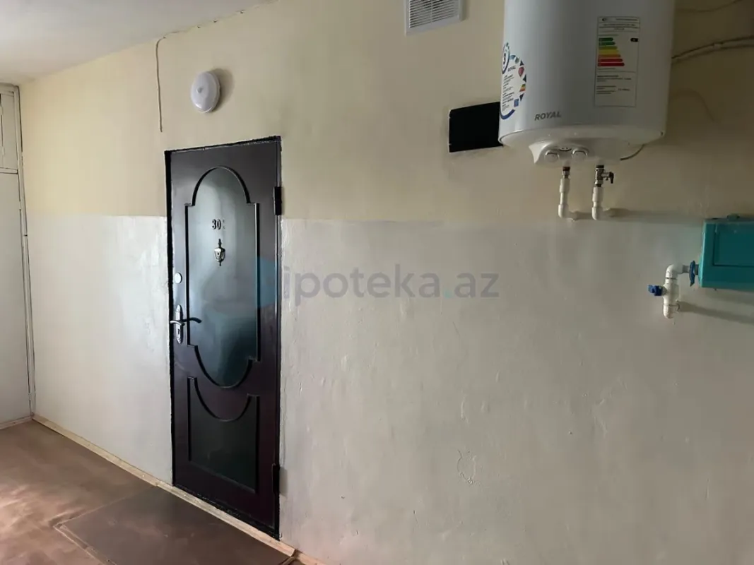 Satılır 3 otaqlı köhnə tikili 45 m²