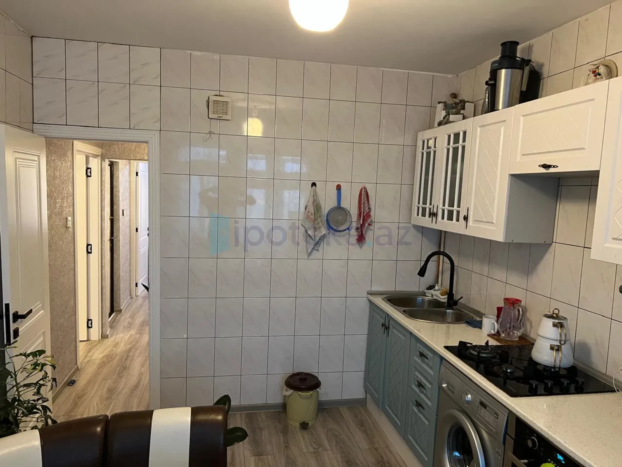 Satılır 2 otaqlı köhnə tikili 60 m²