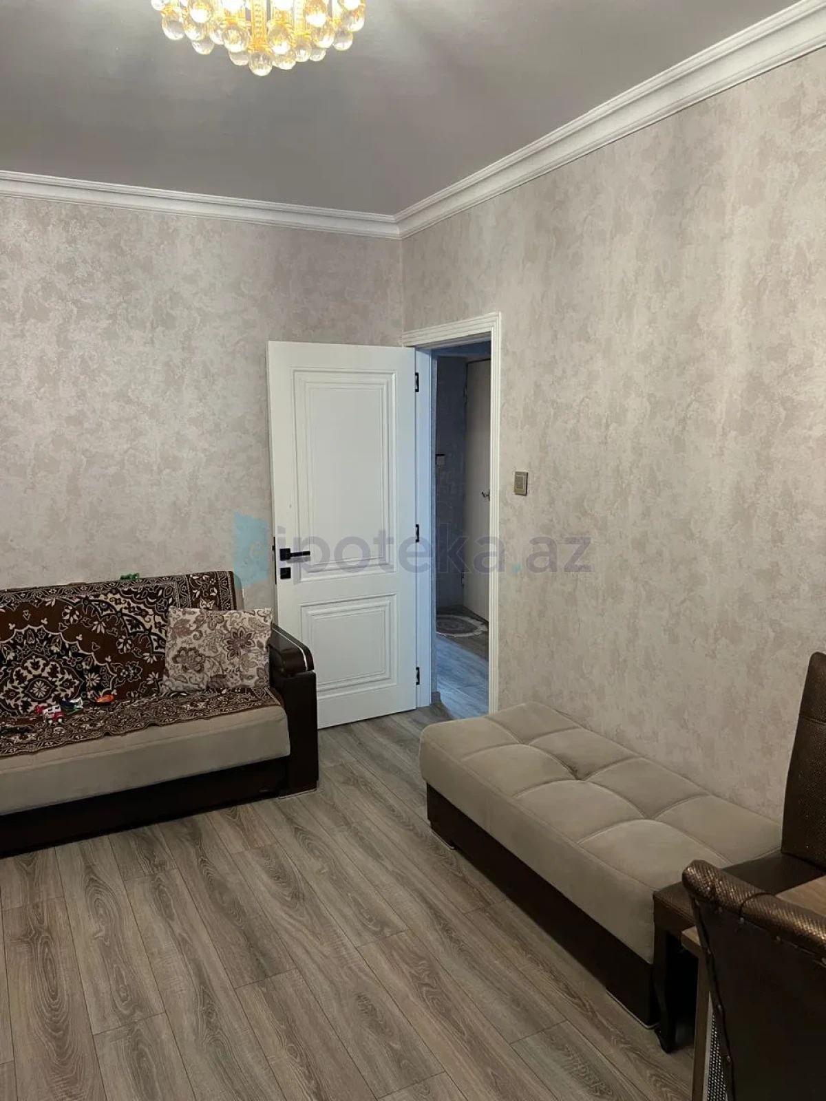 Satılır 2 otaqlı köhnə tikili 60 m²