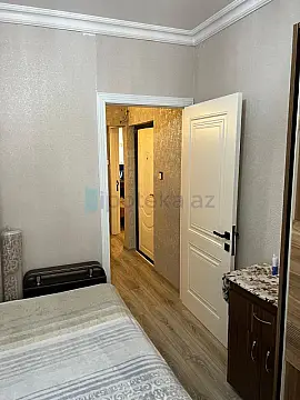 Satılır 2 otaqlı köhnə tikili 60 m²