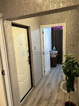 Satılır 2 otaqlı köhnə tikili 60 m²