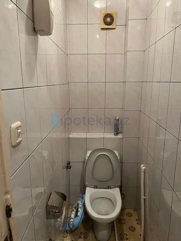 Satılır 2 otaqlı köhnə tikili 60 m²