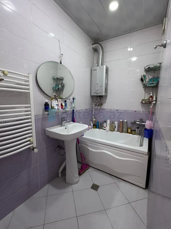 Satılır 3 otaqlı köhnə tikili 90 m²