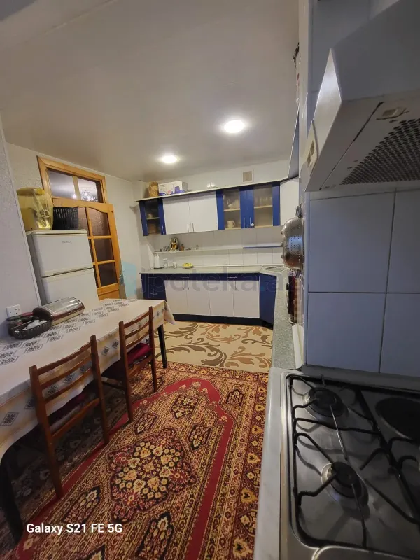 Satılır 4 otaqlı köhnə tikili 120 m²