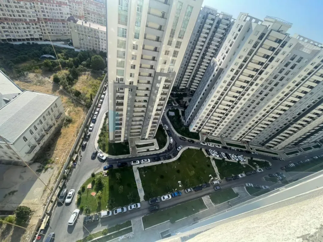 Satılır 4 otaqlı yeni tikili 155 m²