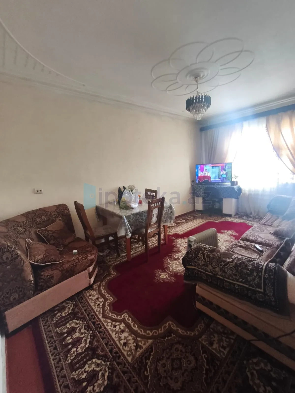 Satılır 2 otaqlı köhnə tikili 65 m²