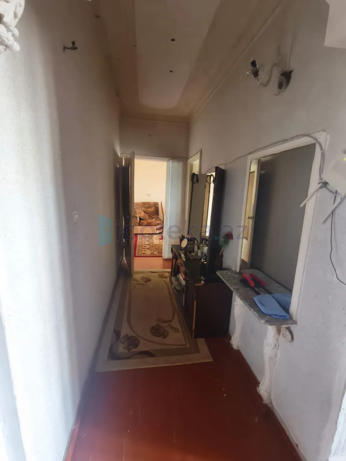 Satılır 2 otaqlı köhnə tikili 65 m²