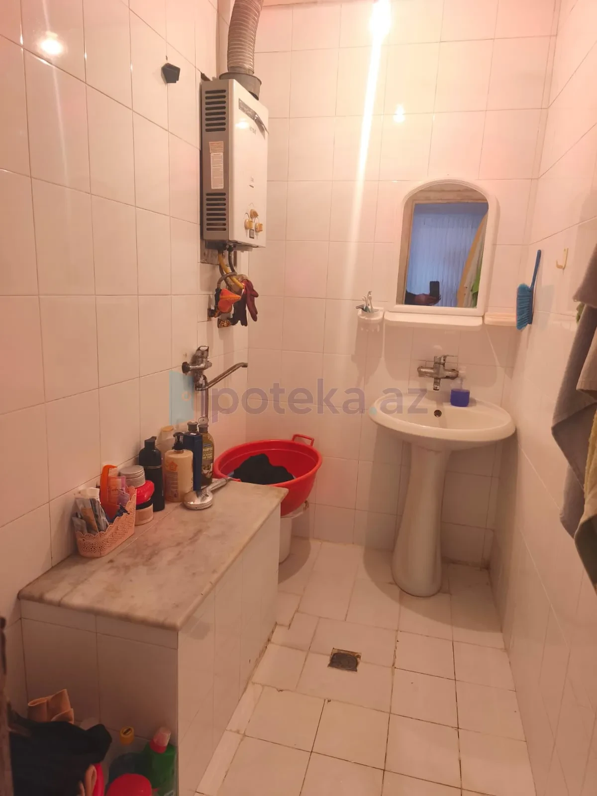 Satılır 2 otaqlı köhnə tikili 65 m²