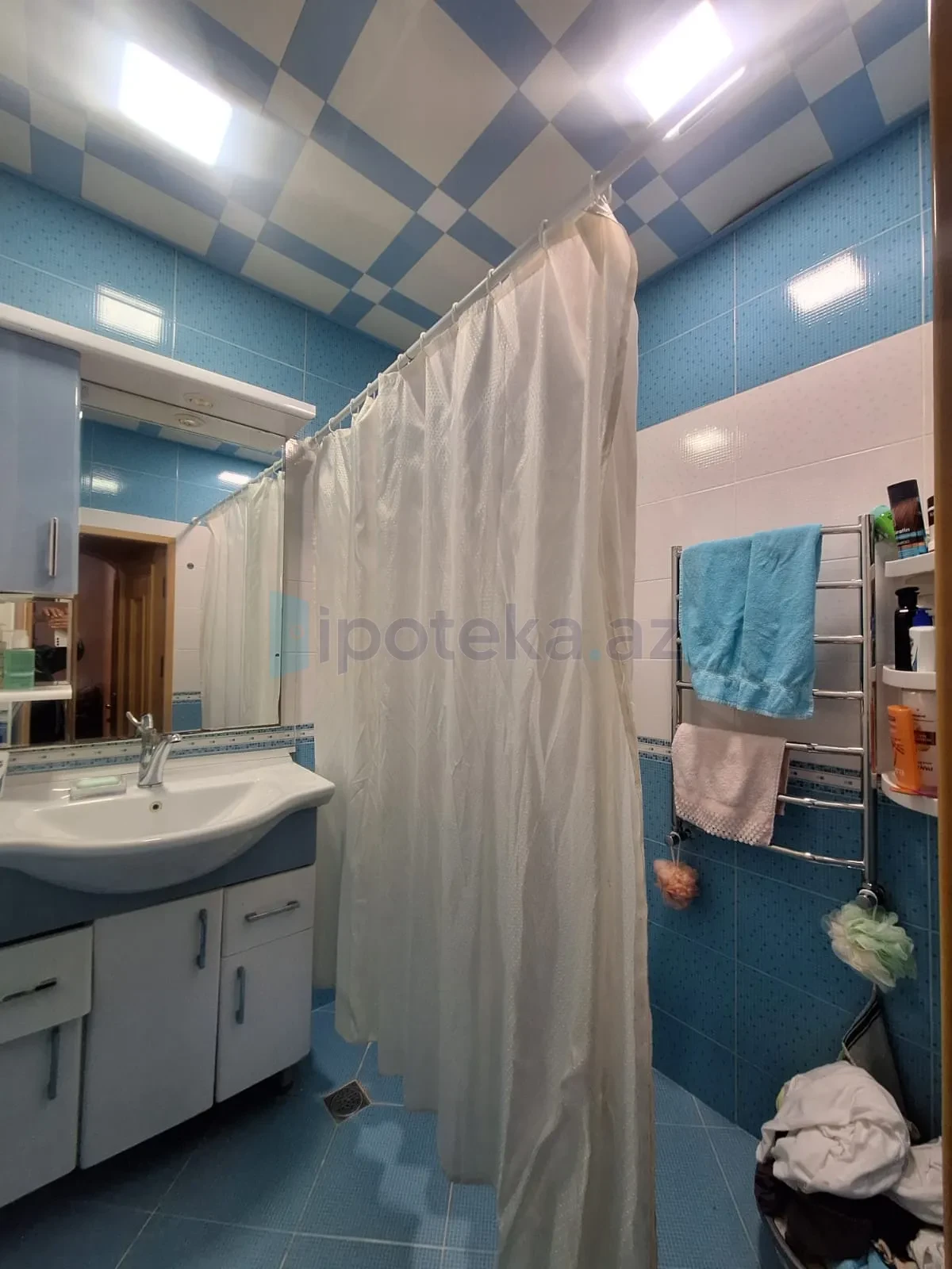 Satılır 3 otaqlı köhnə tikili 80 m²