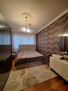 Satılır 3 otaqlı köhnə tikili 80 m²