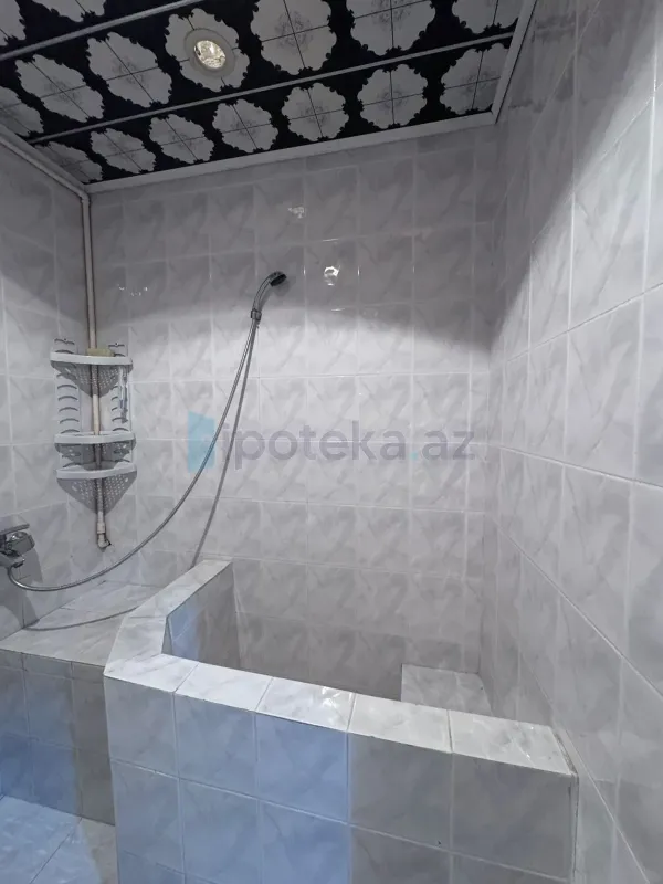 Satılır 3 otaqlı köhnə tikili 63 m²