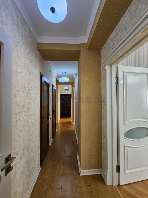 Satılır 3 otaqlı yeni tikili 98 m²