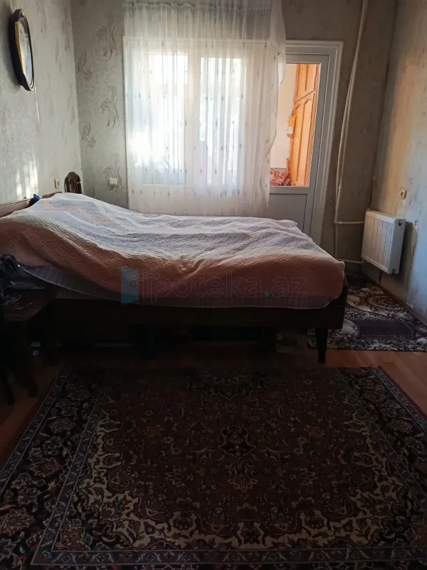 Satılır 2 otaqlı köhnə tikili 60 m²