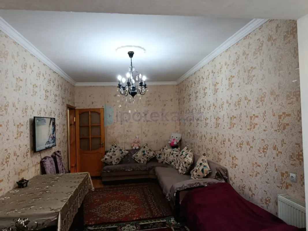 Satılır 2 otaqlı köhnə tikili 60 m²