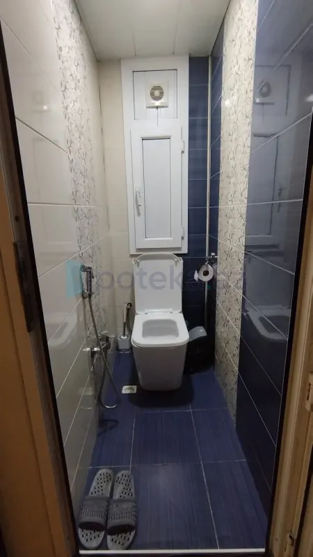 Satılır 3 otaqlı köhnə tikili 82 m²