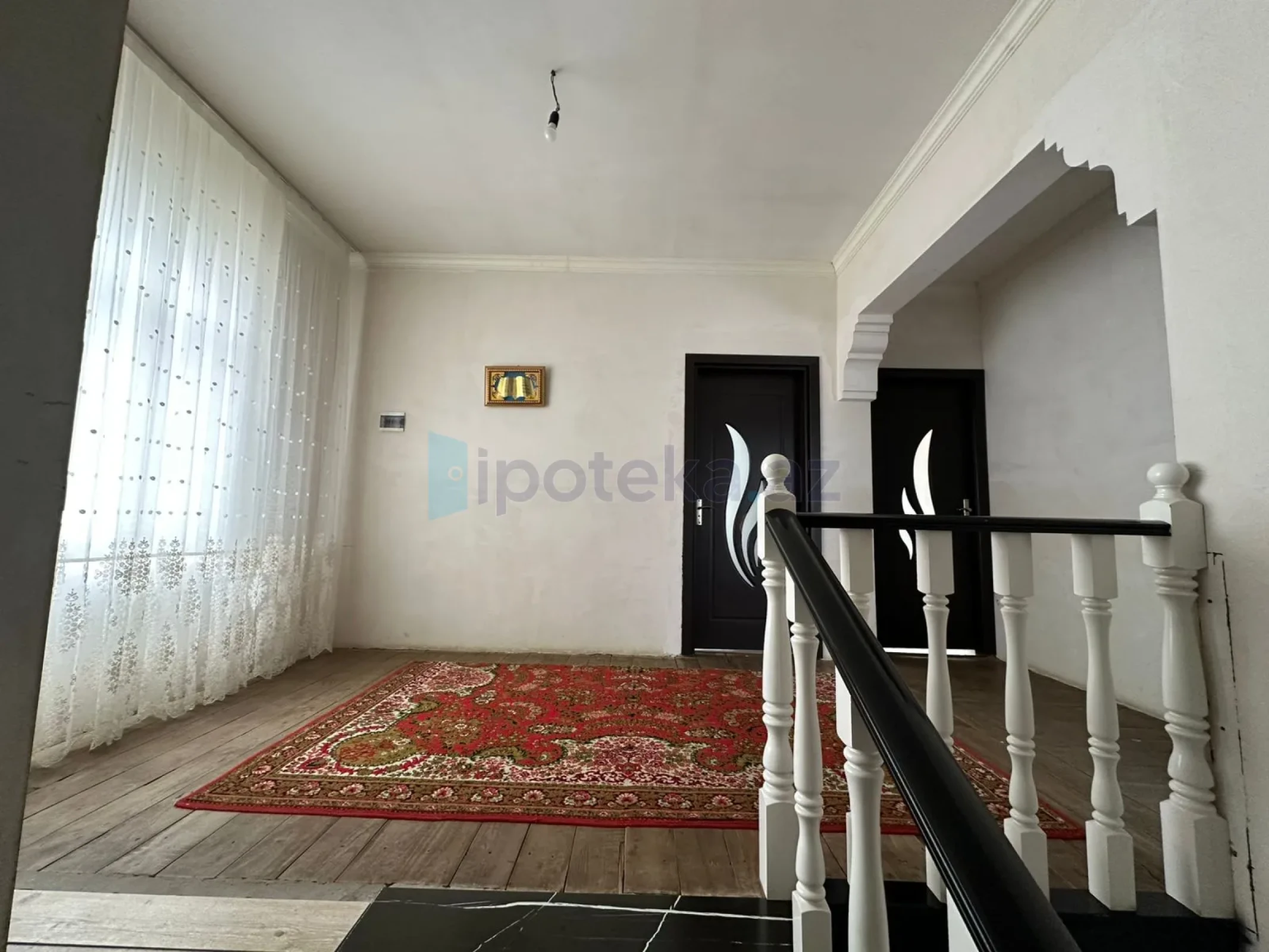 Satılır 4 otaqlı həyət evi 200 m²