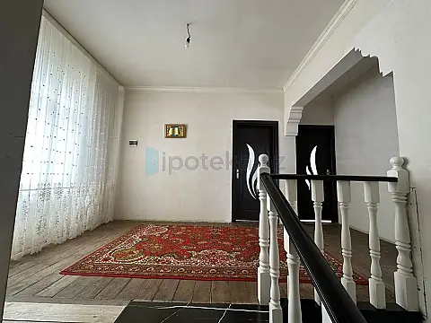 Satılır 4 otaqlı həyət evi 200 m²
