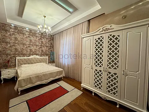 Satılır 6 otaqlı həyət evi 500 m²