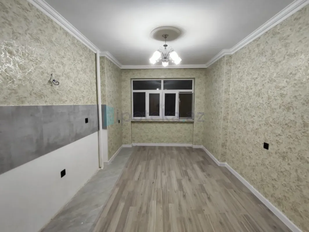Satılır 3 otaqlı köhnə tikili 82 m²
