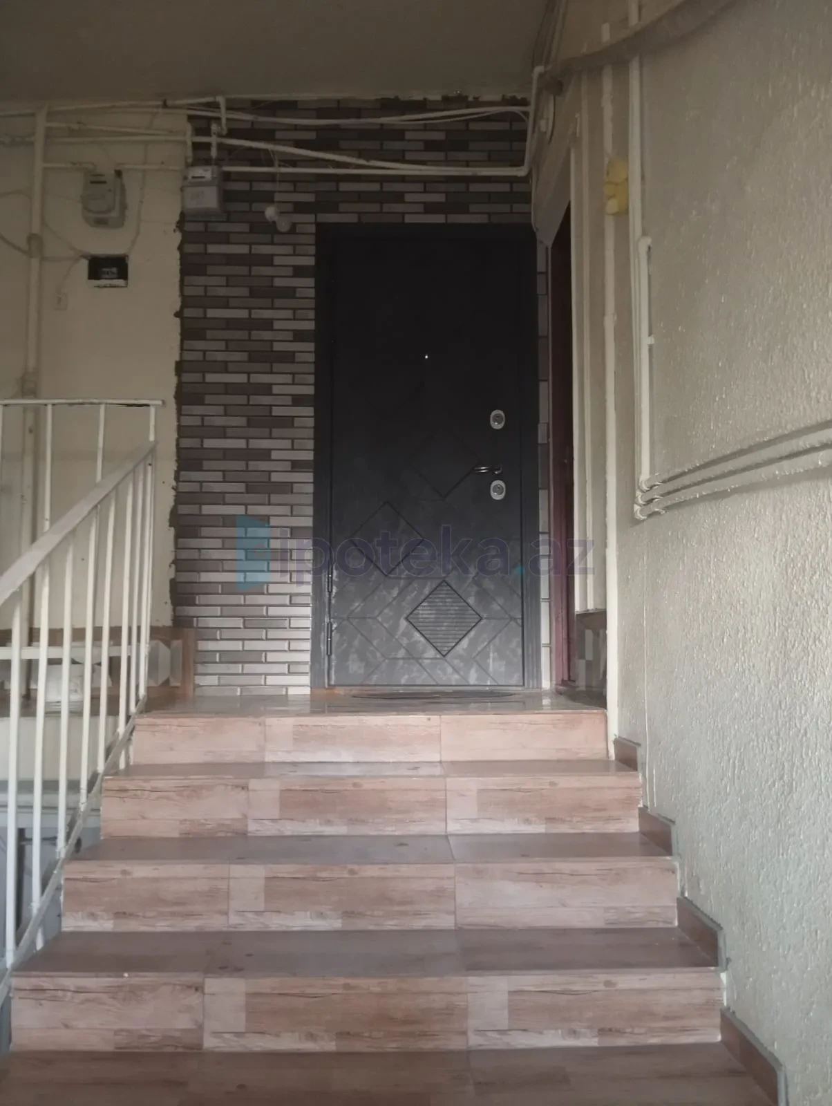 Satılır 3 otaqlı köhnə tikili 65 m²