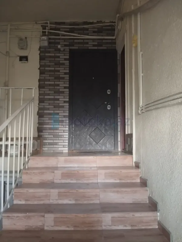 Satılır 3 otaqlı köhnə tikili 65 m²