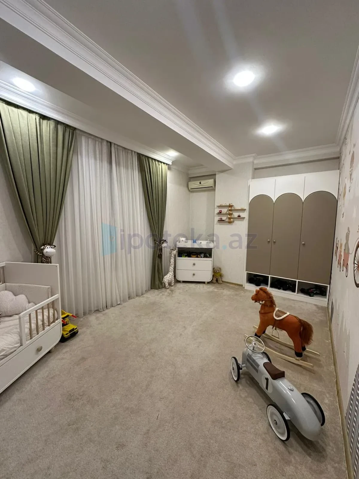 Satılır 3 otaqlı yeni tikili 120 m²