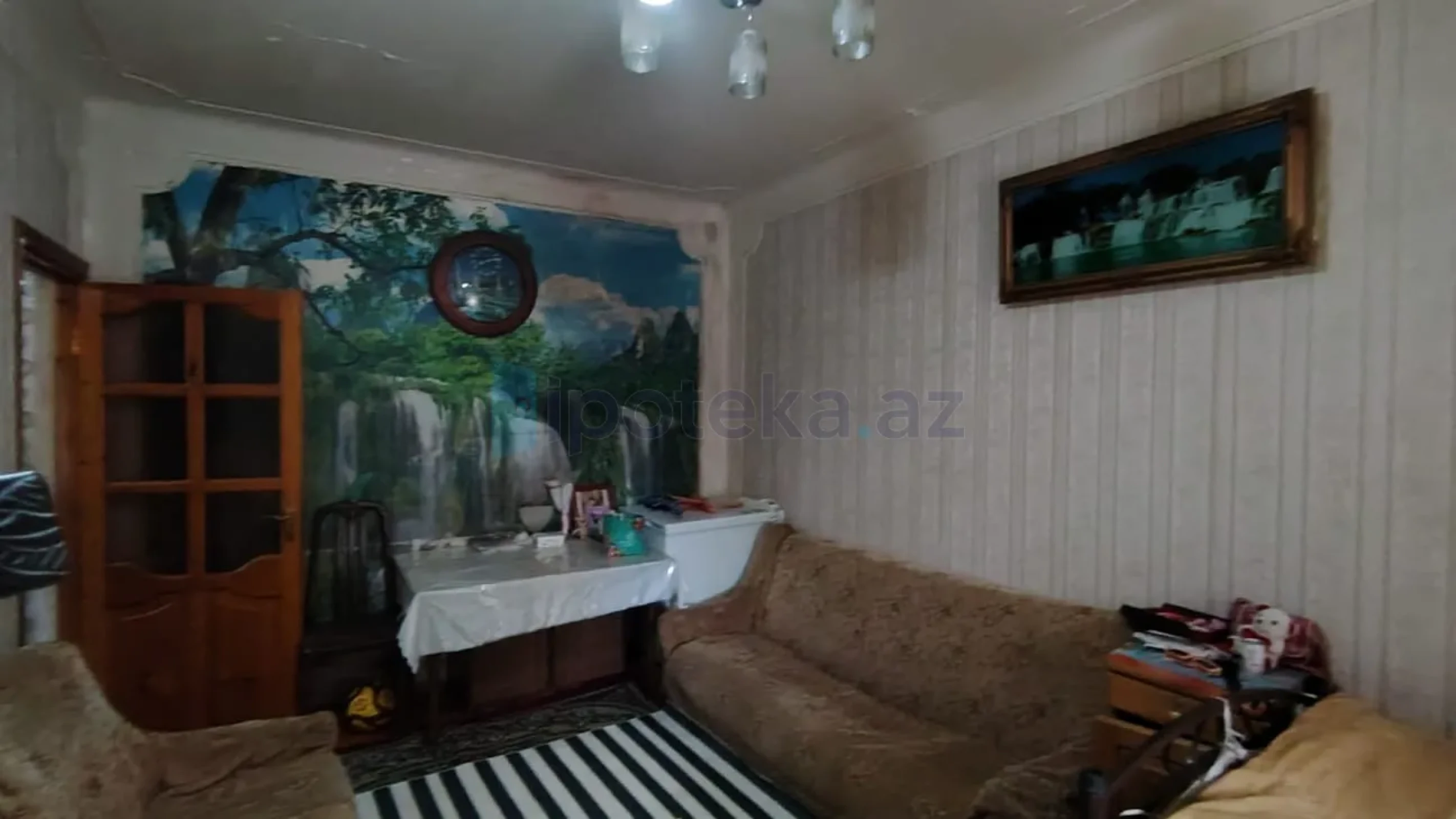 Satılır 2 otaqlı köhnə tikili 65 m²