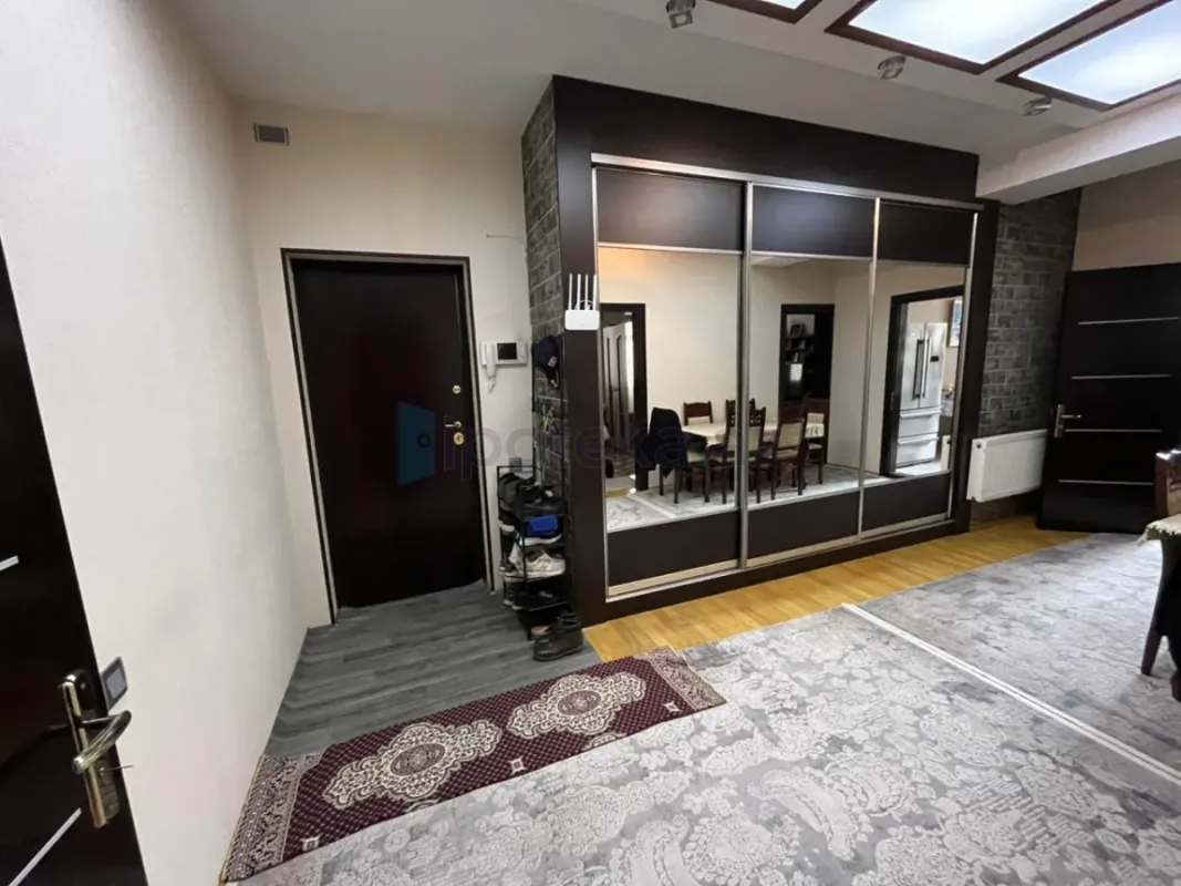 Satılır 3 otaqlı yeni tikili 111 m²