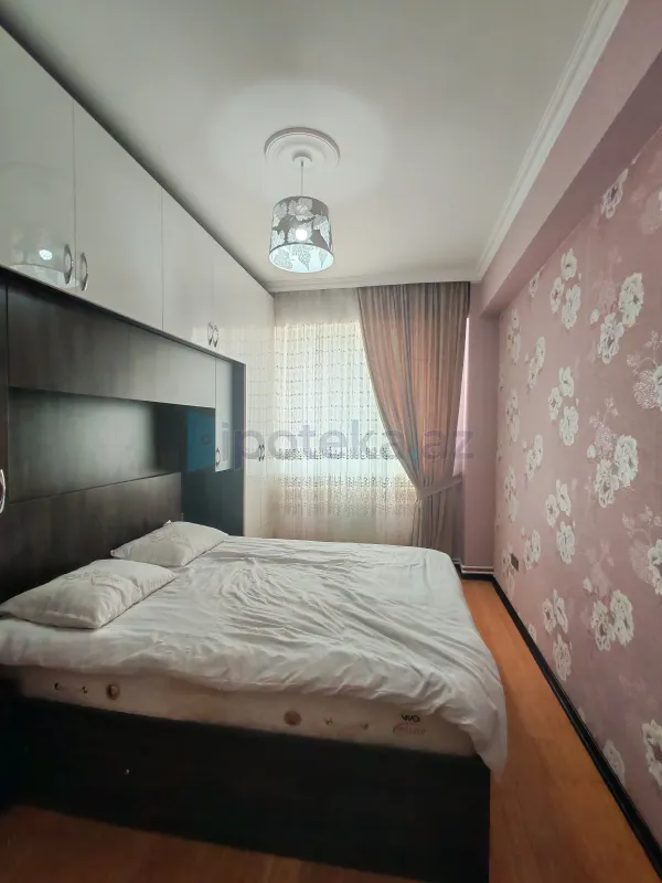 Satılır 2 otaqlı yeni tikili 64 m²