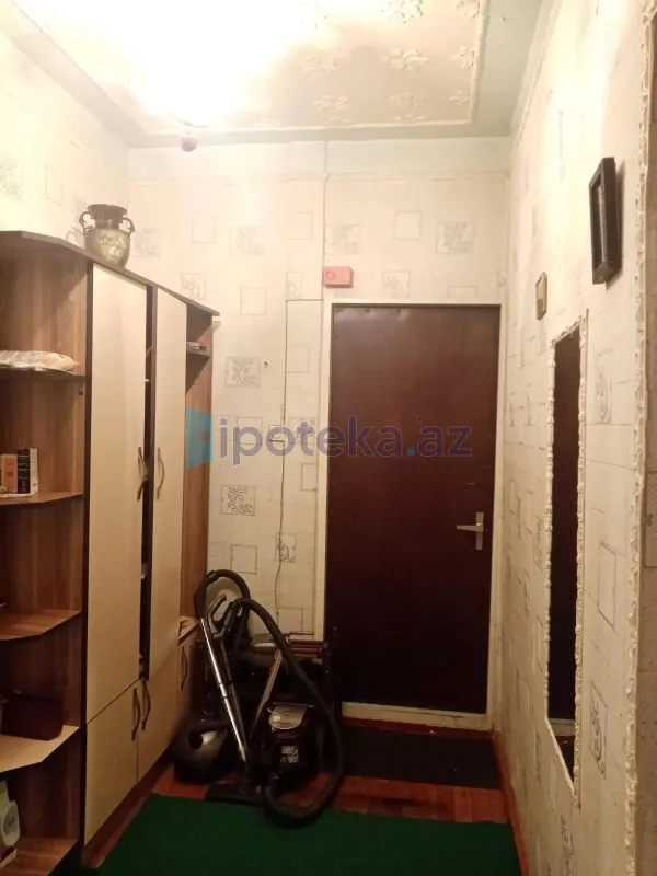 Satılır 3 otaqlı köhnə tikili 74 m²