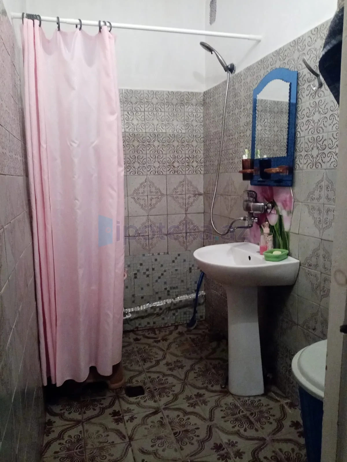 Satılır 3 otaqlı köhnə tikili 74 m²