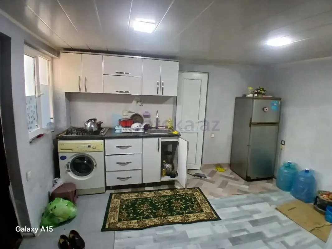 Satılır 9 otaqlı həyət evi 227 m²