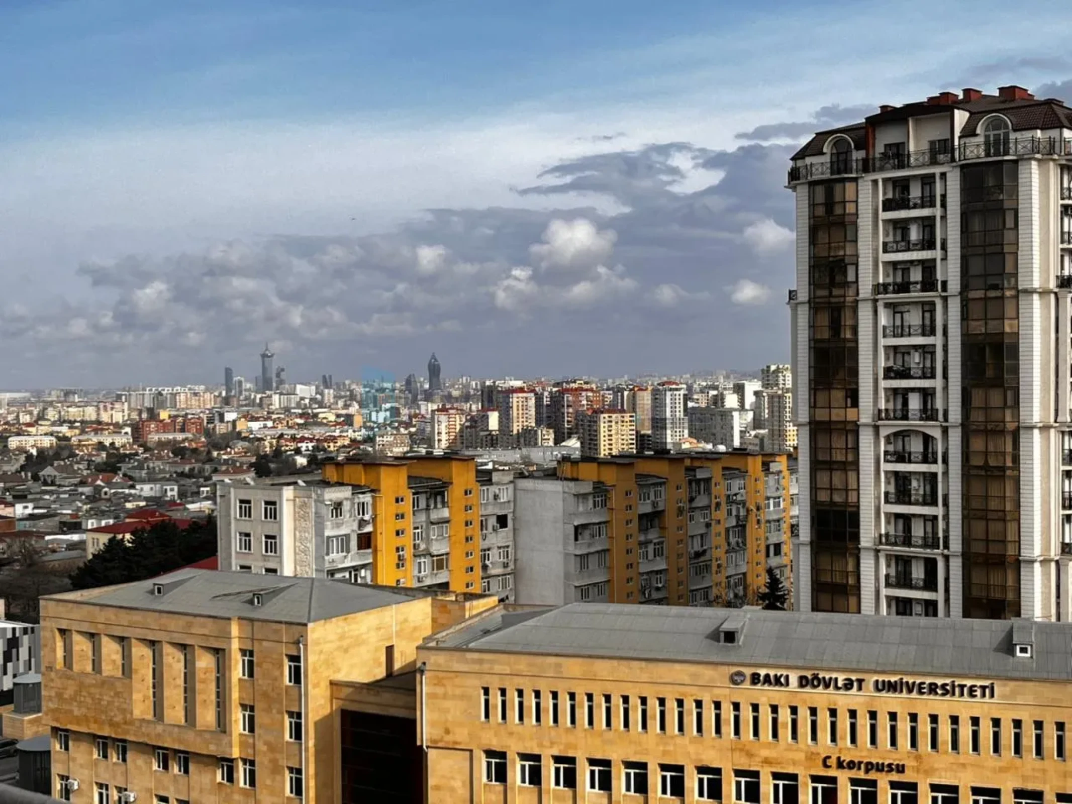 Satılır 3 otaqlı yeni tikili 78 m²