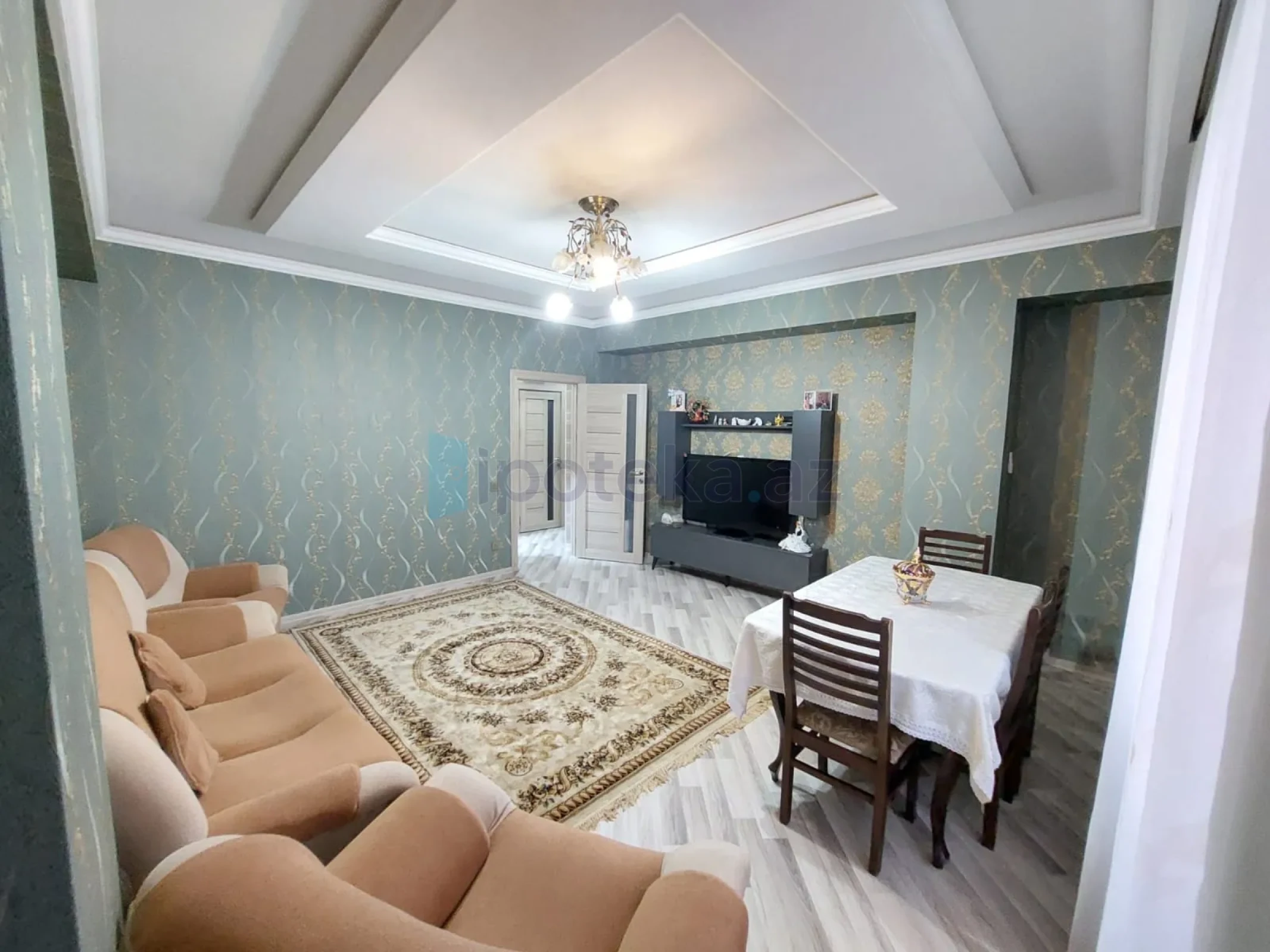 Satılır 3 otaqlı yeni tikili 90 m²