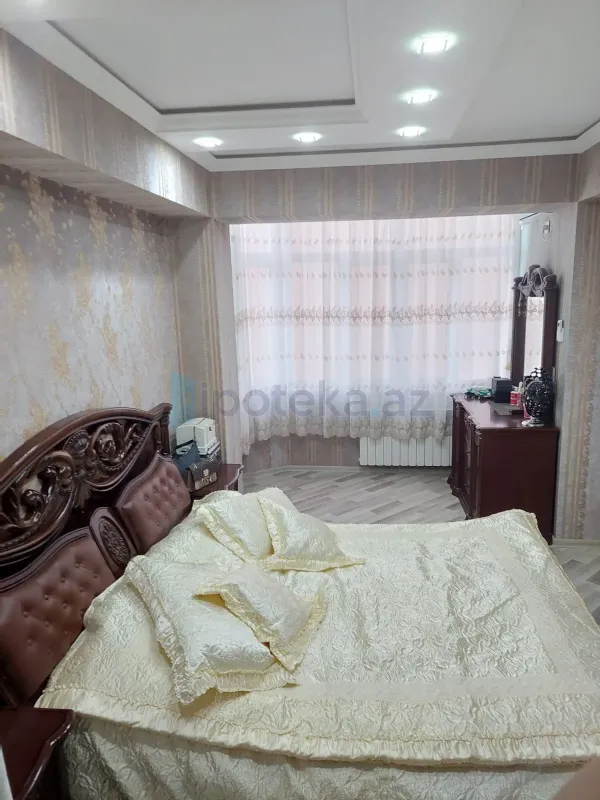 Satılır 3 otaqlı yeni tikili 90 m²