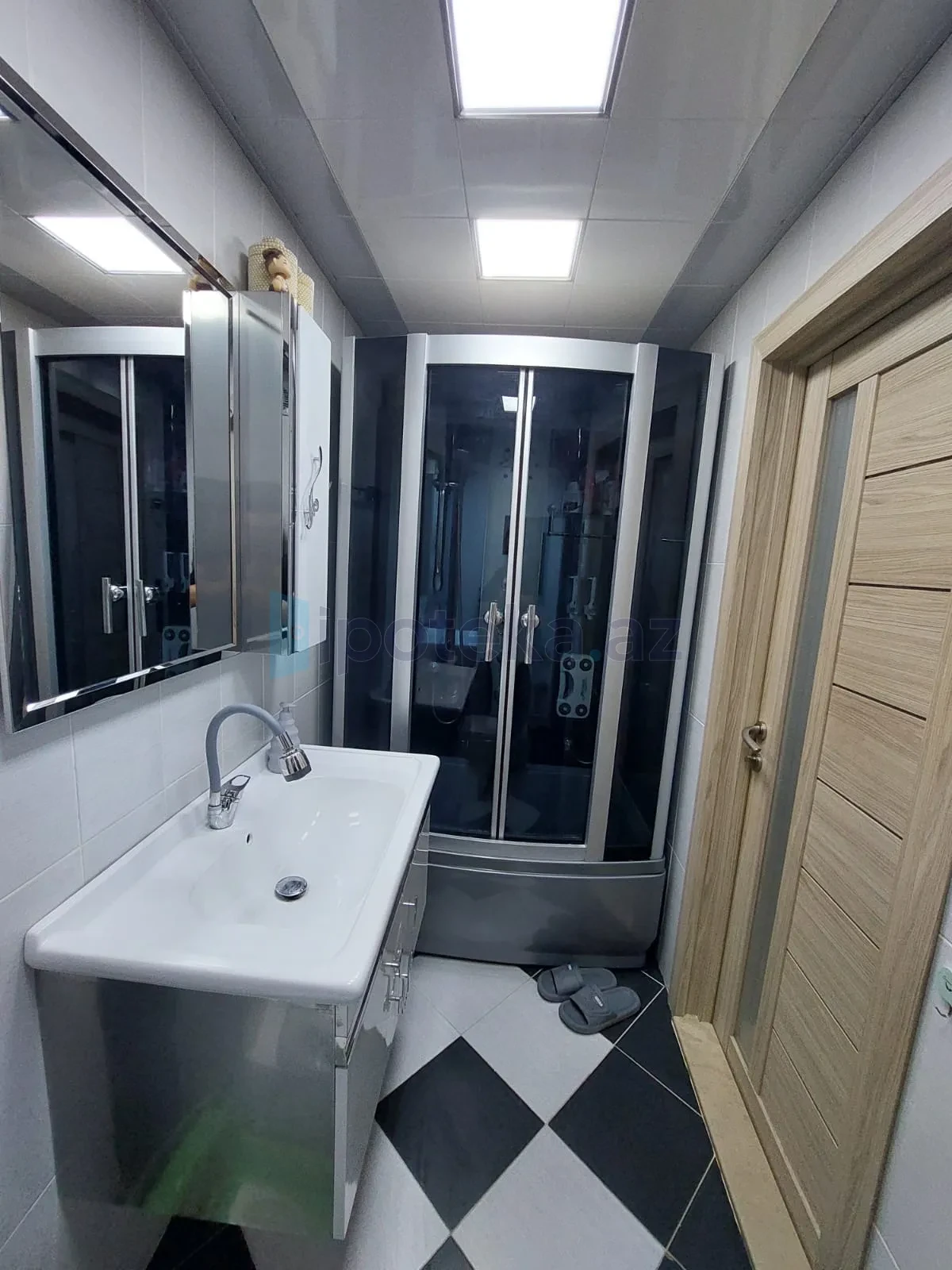 Satılır 3 otaqlı yeni tikili 90 m²