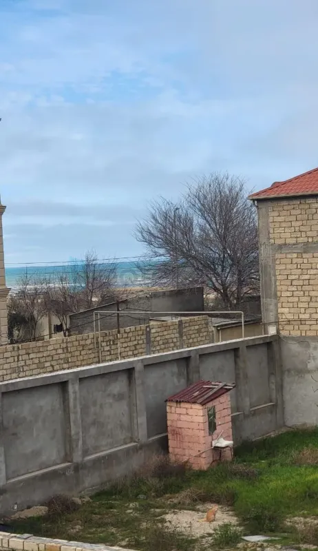 Satılır 7 otaqlı həyət evi 500 m²