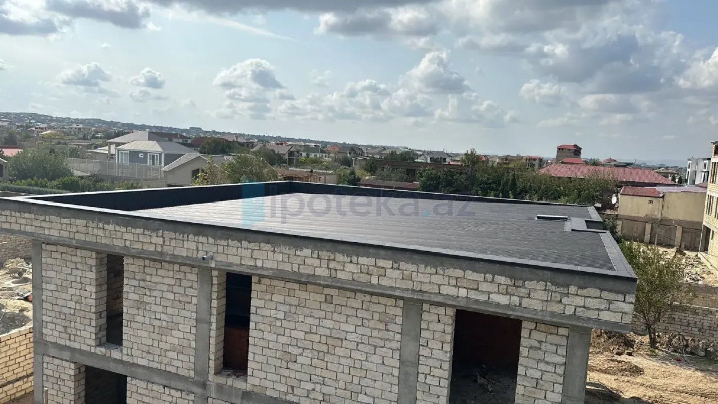 Satılır 7 otaqlı həyət evi 500 m²