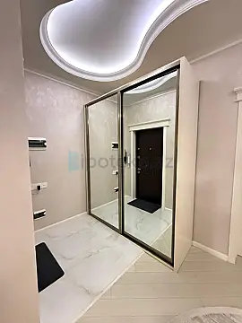 Satılır 3 otaqlı yeni tikili 100 m²