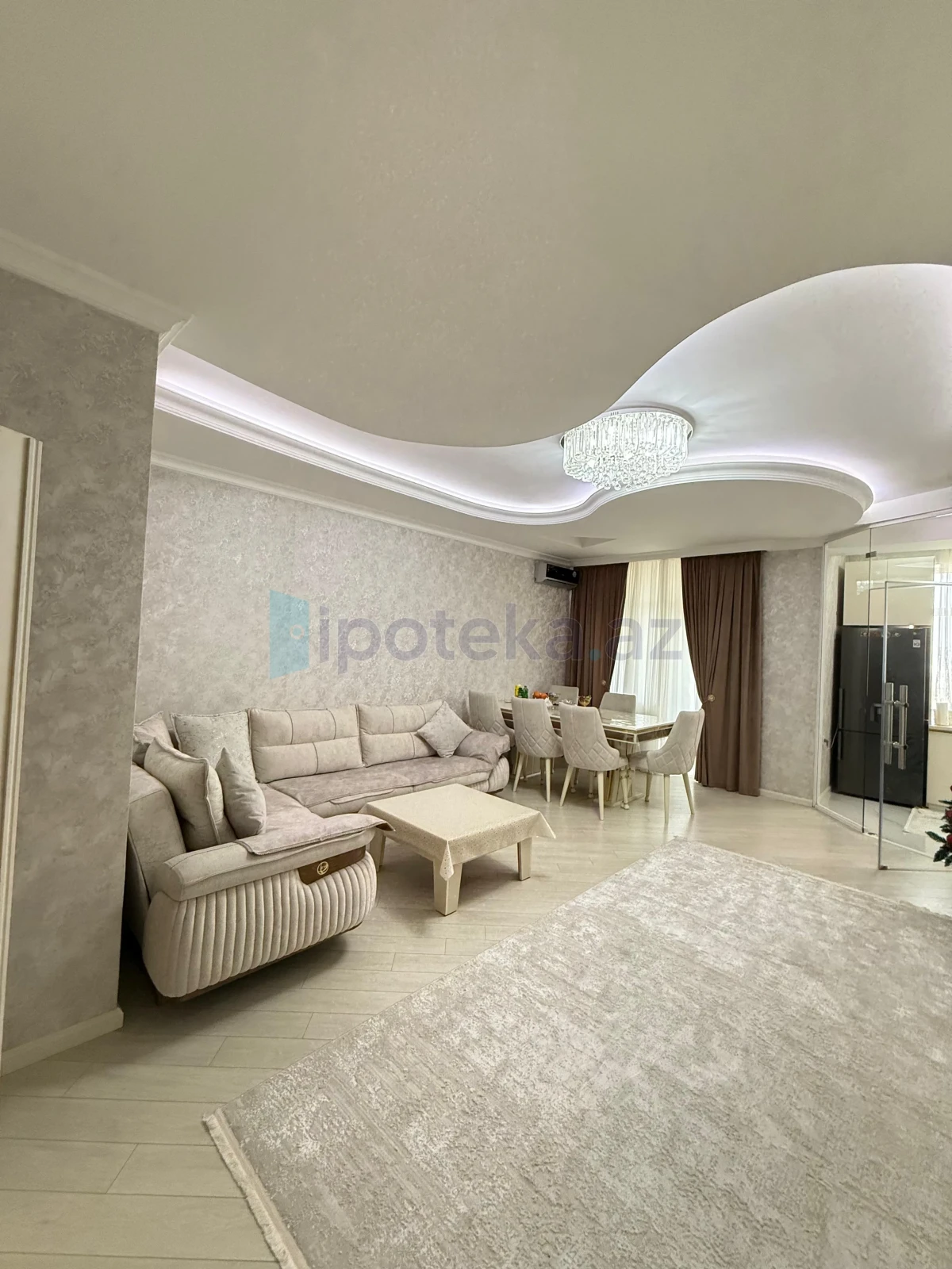 Satılır 3 otaqlı yeni tikili 100 m²