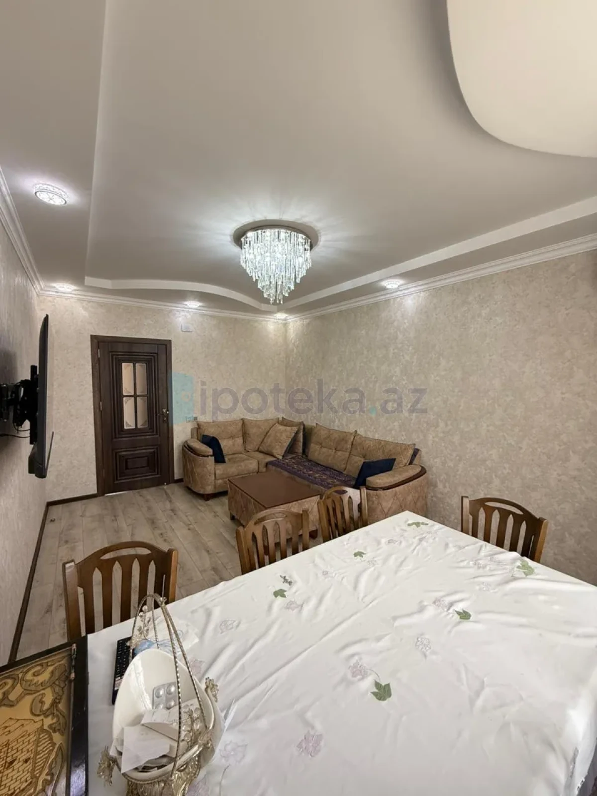 Satılır 5 otaqlı köhnə tikili 120 m²